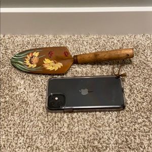 Decorative shovel